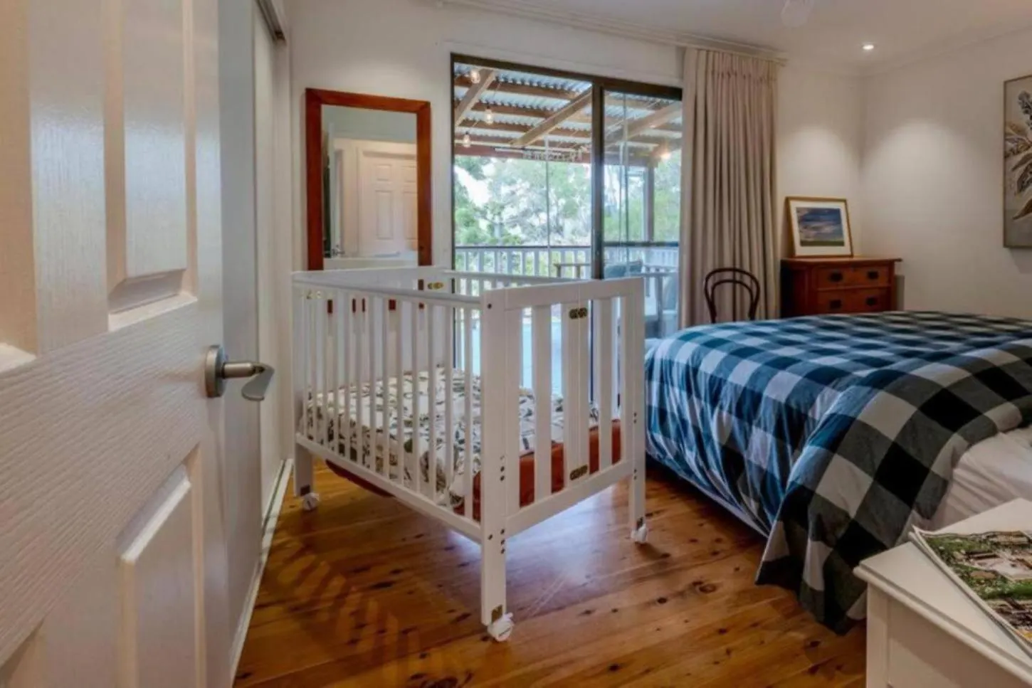 Apartment Acreage Near Currumbin Beach Currumbin Valley Australia